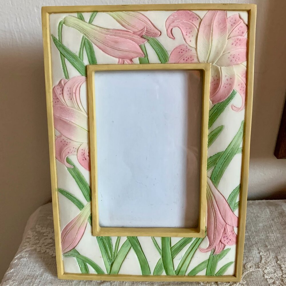 Vintage Floral Picture Frame Hand Painted Pink Lilly Carved Resin Easel Back
